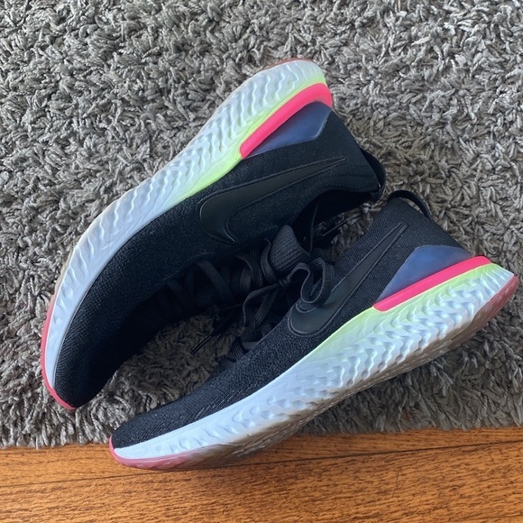 Nike Epic React Flyknit Running Multicolor Sneakers Men's Size 9.5 - Picture 5 of 14